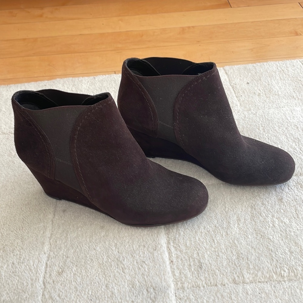 Stuart Weitzman chocolate brown ankle wedge boots